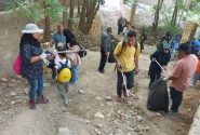 جمع آوری زباله و پاک سازی روستای قلات توسط کارکنان مخابرات منطقه فارس