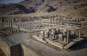 اماکن تاریخی و موزه های فارس فردا تعطیل است