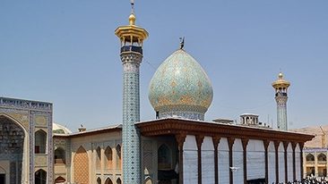 سند راهبردی شیراز سومین حرم اهل بیت (ع) زمینه ای برای وحدت حداکثری مردم و مسئولین است