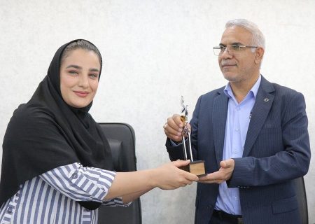 تجلیل بانک قرض الحسنه مهر ایران از ورزشکاران و افتخارآفرینان ملی فارس