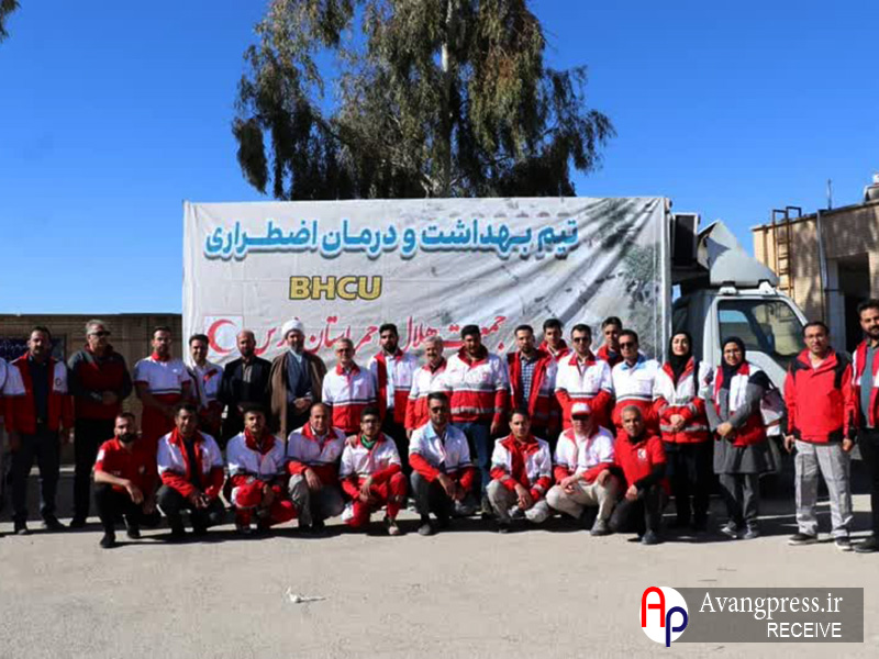 گزارش تصویری /کاروان بهداشت و درمان هلال احمر فارس در خرامه / تعویض شبکه آبرسانی ۲۰ روستا به کمک خیرین
