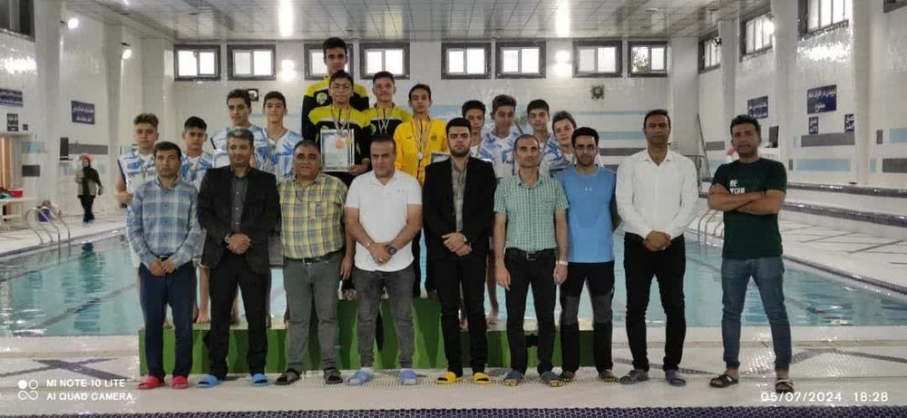 پایان رقابت دانش آموزان پسر شناگر متوسطه اول استان فارس