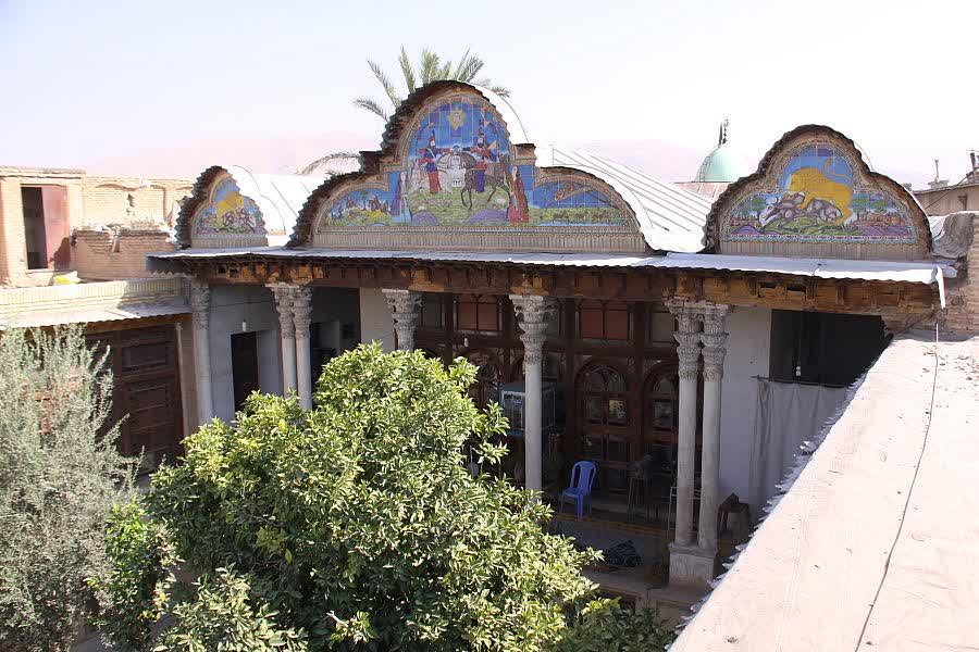 هنرمندان ۹ رشته تخصصی صنایع‌دستی در خانه سعادت گرد هم می‌آیند؛ اجرای رویداد آموزشی صنایع‌دستی در این خانه تاریخی شیراز