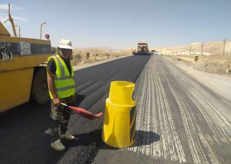 دادستان مرکز استان به موضوع نواقص فنی عملیات بهسازی جاده شیراز – خرم بید ورود کرد