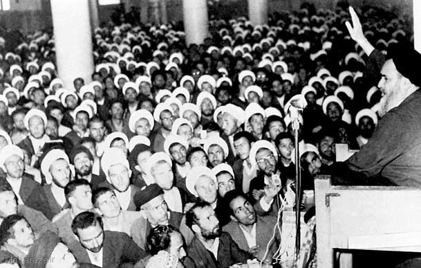 اعتراض امام خمینی (ره) علیه کاپیتولاسیون: ۴ آبان ۱۳۴۳ و تاثیرات آن در تاریخ ایران