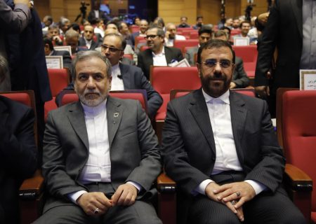 عراقچی: موفقیت بازرگانان در خنثی‌سازی تحریم‌ها، ابزار تحریم‌کنندگان را بی‌اثر می‌کند / دیپلماسی استانی، اولویت جدید سیاست خارجی دولت