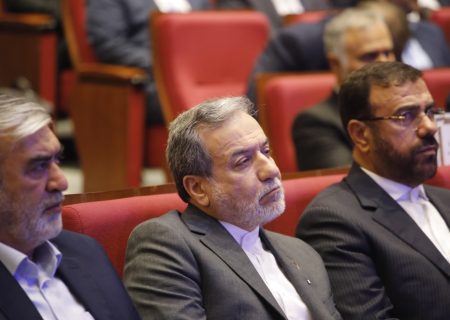 تحریم‌ستیزی از مسیر دیپلماسی منطقه‌ای؛ نخستین گام ایران برای موازنه‌سازی در خلیج فارس