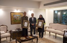 وزیر علوم به دیدار «مادر شیمی ایران» رفت