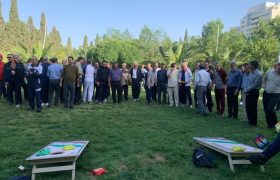رویکرد نوین در نشاط سازمانی؛ استقبال کارکنان آبفا از بازی کورن‌هول در دهه کرامت