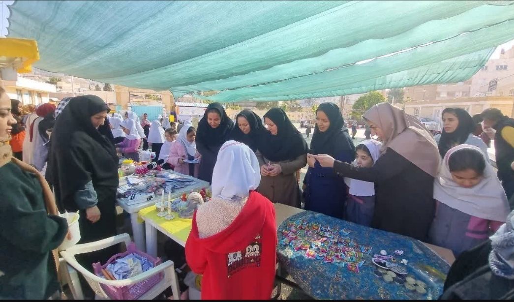 برگزاری بازارچه کارآفرینان نیکوکار در آستانه نوروز + عکس