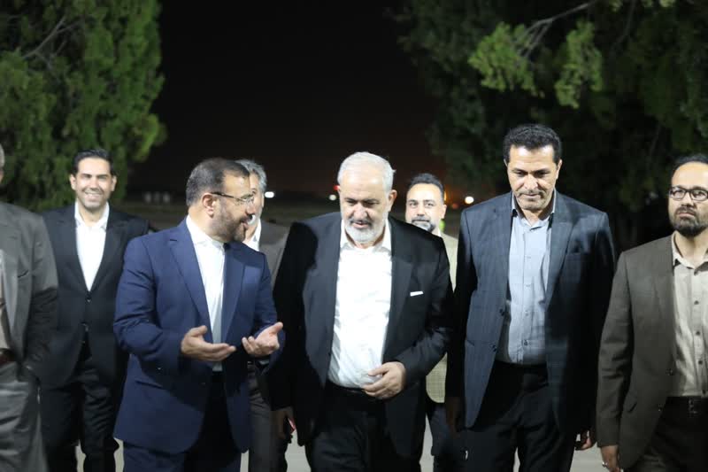 نشست شورای هماهنگی مدیران صنعت آب و برق استان فارس با حضور وزیر نیرو برگزار شد