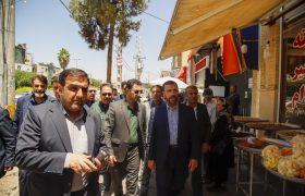در شرایط جنگی، هم‌افزایی اصناف و پایبندی به اصول انسانی و اسلامی، ضامن سلامت اقتصادی کشور است/ برخورد قاطع با اخلال‌گران در بازار توزیع کالاهای اساسی
