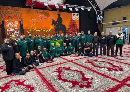 خادمیاران رضوی با خدمت‌رسانی گسترده به عزاداران حسینی در حسینیه حاج تقی لارستان   