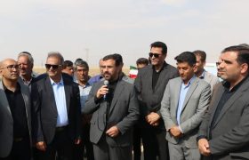 آغاز عملیات اجرایی احداث نیروگاه خورشیدی ۱۵ مگاواتی در خرم‌بید با سرمایه‌گذاری ۵۰۰ میلیارد تومانی