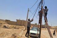 برقراری ارتباط مجدد مشترکین سرقتی با اجرای کابل‌کشی هوایی در شهرستان فسا