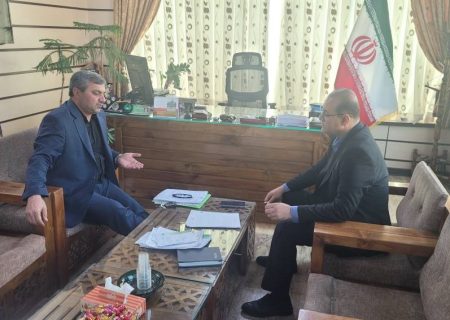 دیدار سرپرست اداره مخابرات کازرون با شهردار به منظور تعامل بیشتر جهت مجوزهای توسعه زیرساخت‌های ارتباطی و همکاری‌های مشترک