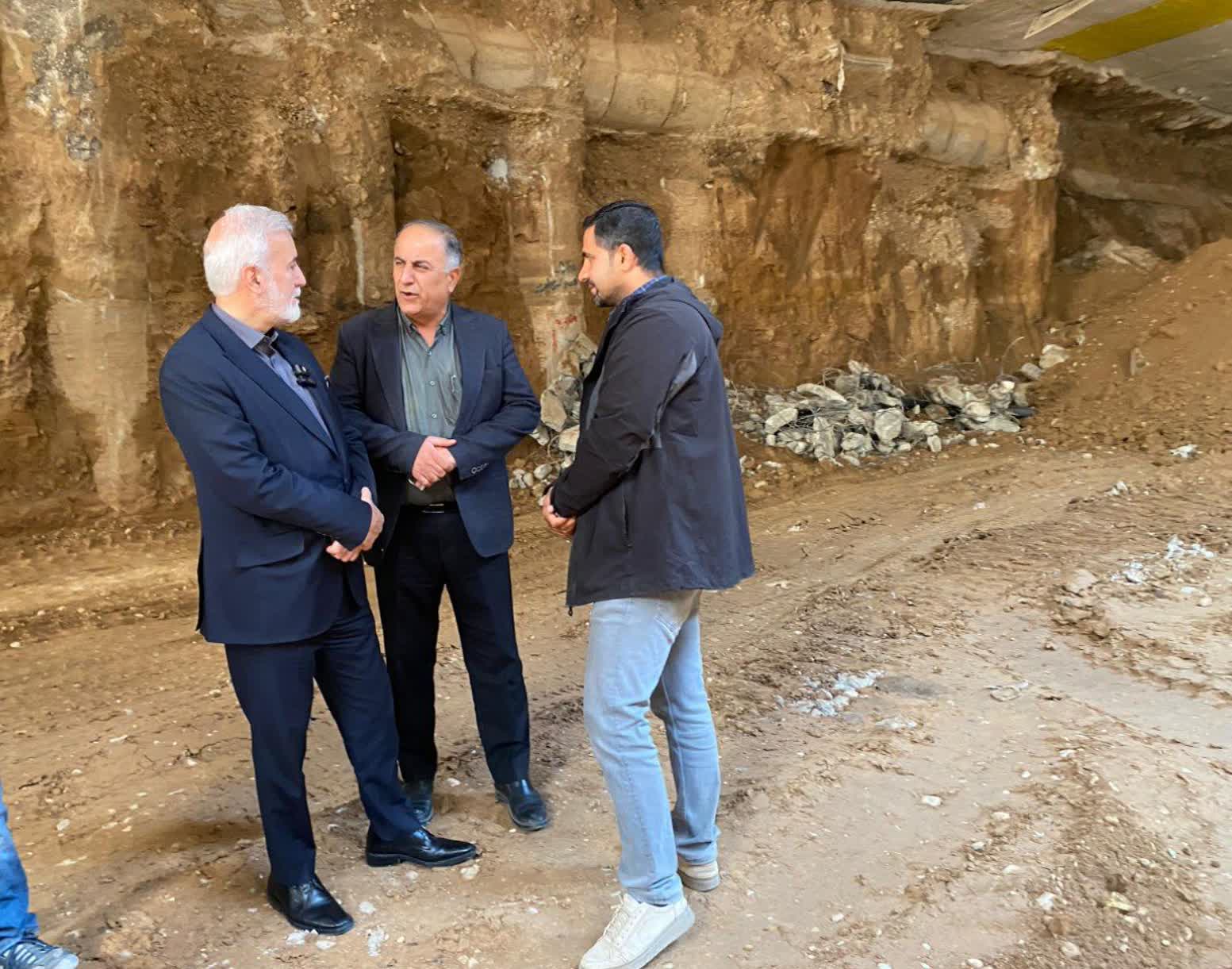 پیشرفت ۷۰ درصدی زیرگذر شهید عباسی؛ گامی در روان‌سازی ترافیک شرق به غرب شیراز