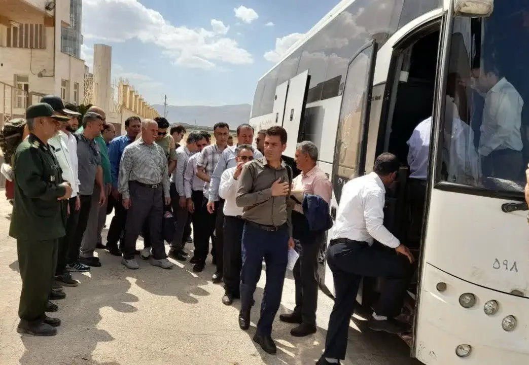 اعزام بزرگترین کاروان علمی آموزشی فرهنگیان کشور از استان فارس به مشهد مقدس