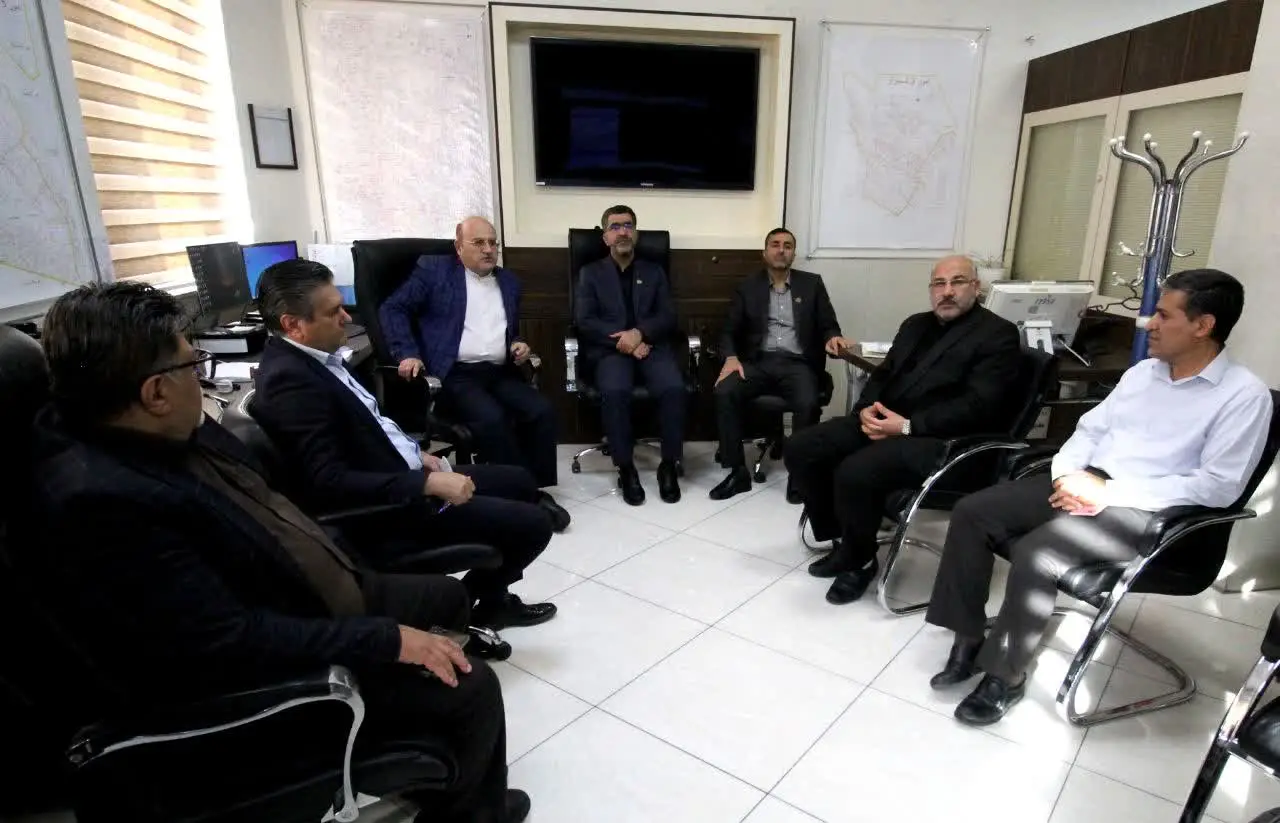 همه ظرفیت‌ها باید در کنار صنعت برق قرار گیرد