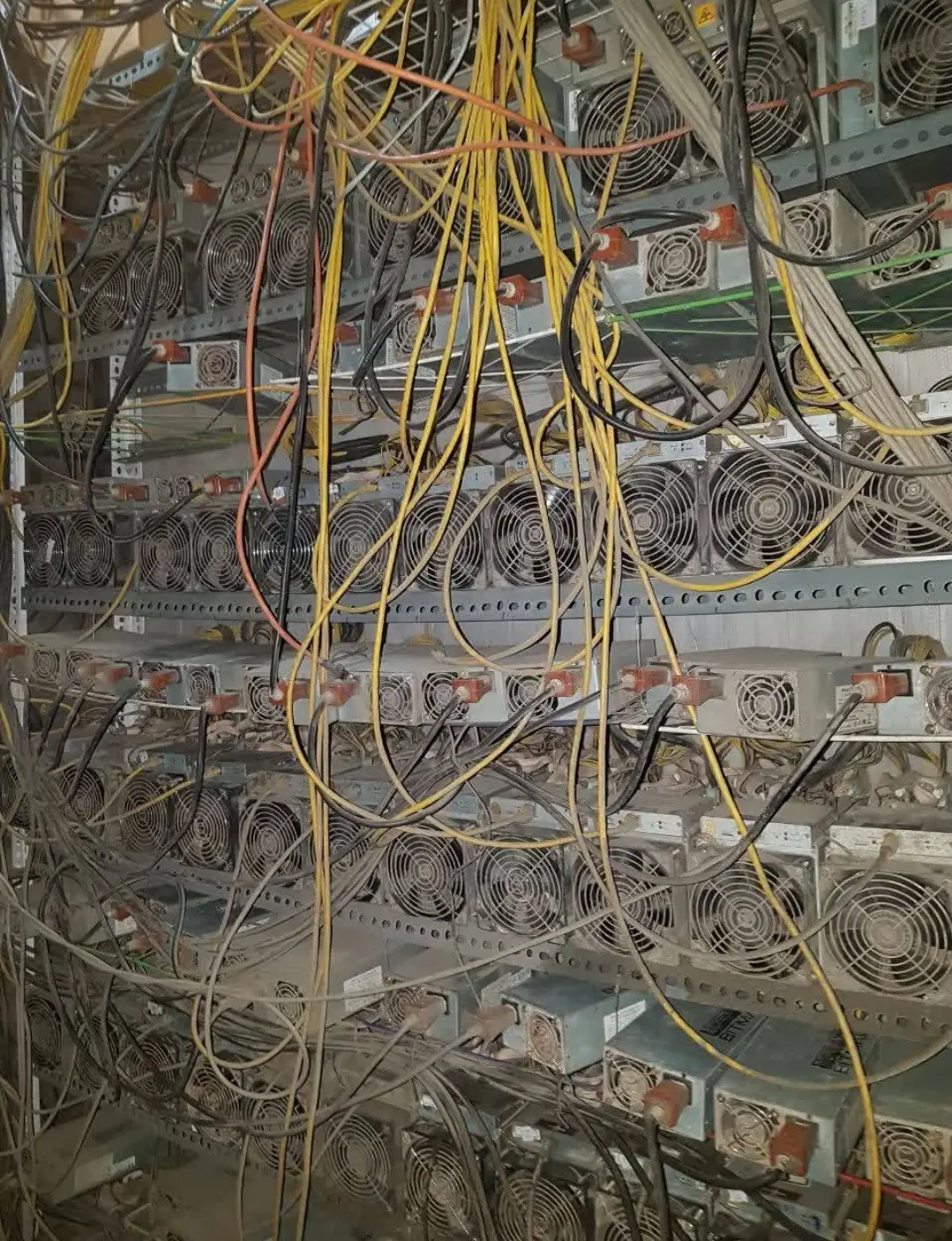 افزایش سقف پاداش گزارش مراکز غیرمجاز استخراج رمزارز به ۳ میلیارد ریال در فارس