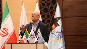 مطالعه تاریخ، دانشجویان را با توانایی‌ها و افتخارات ملت‌ها آشنا می‌کند