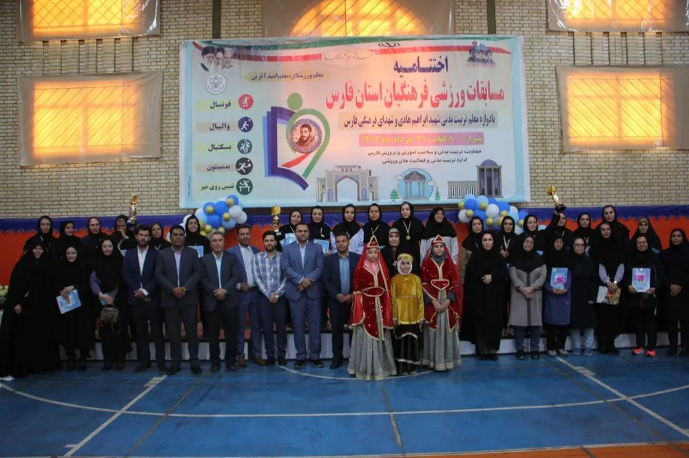 معلمان بانوی برتر ورزشکار فارس در دو رشته بدمینتون و تنیس روی میز معرفی شدند