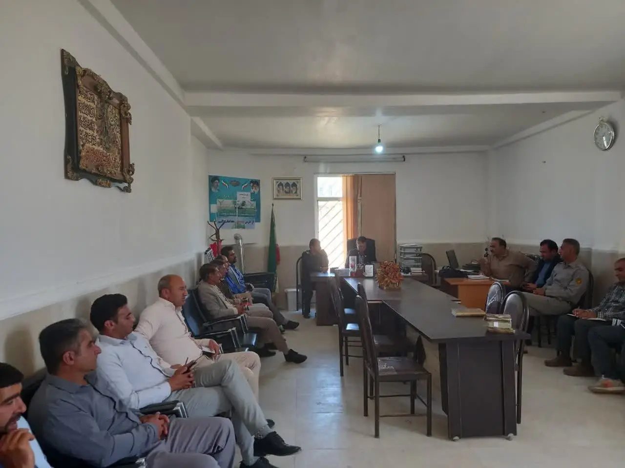 برگزاری نشست مدیریت بحران دربخش کامفیروز شمالی شهرستان مرودشت
