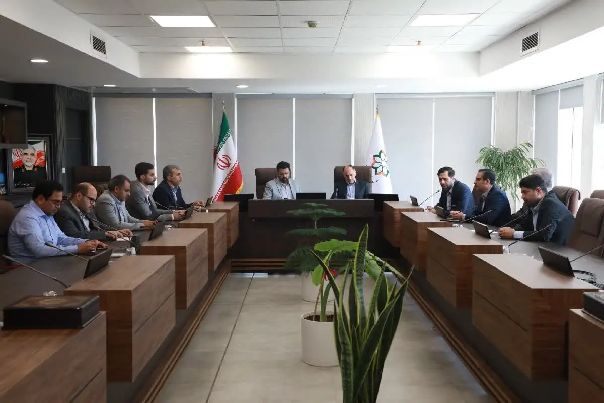 در دیدار دوجانبه رئیس انجمن آثار و مفاخر فرهنگی با مدیریت شهری شیراز مطرح شد؛  پاسداشت مشاهیر و احیای اماکن فرهنگی و تاریخی در دستور کار مدیریت شهری شیراز و مسئولان فرهنگی فارس