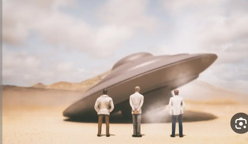 افسر اطلاعاتی سابق آمریکا:‌ پنتاگون سفینه‌های فضایی بیگانه را پنهان می‌کند