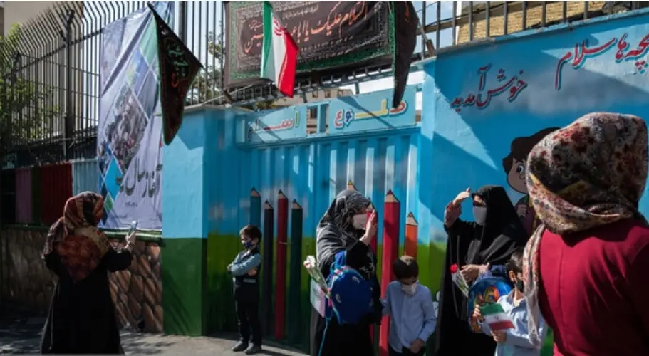 جزئیات ثبت نام مدارس برای سال تحصیلی ۱۴۰۳_۱۴۰۲/اعلام نحوه ثبت‌نام میان پایه‌ها