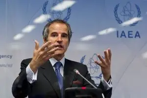گروسی: همکاری آژانس بین‌المللی انرژی اتمی با ایران ادامه دارد