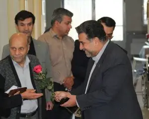 بازدید مدیر کل و کارکنان اداره کل استاندارد فارس از سرای سالمندان شیراز به مناسبت هفته بسیج