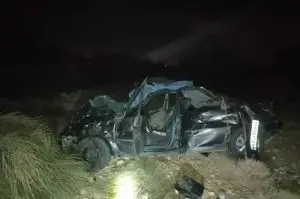 واژگونی خودرو زانتیا با دو مصدوم در جاده جهرم به لار