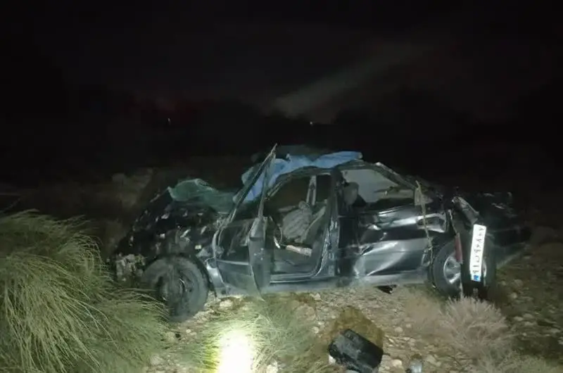 واژگونی خودرو زانتیا با دو مصدوم در جاده جهرم به لار