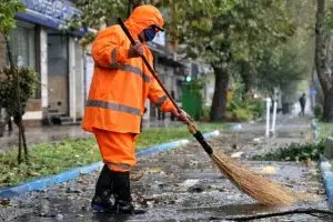 ۴۵ نارنجی پوش زحمت کش شیرازی به مشهد مقدس سفر می کنند