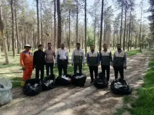 پاکسازی میراث جهانی تخت جمشید با همت جهادگران فارس