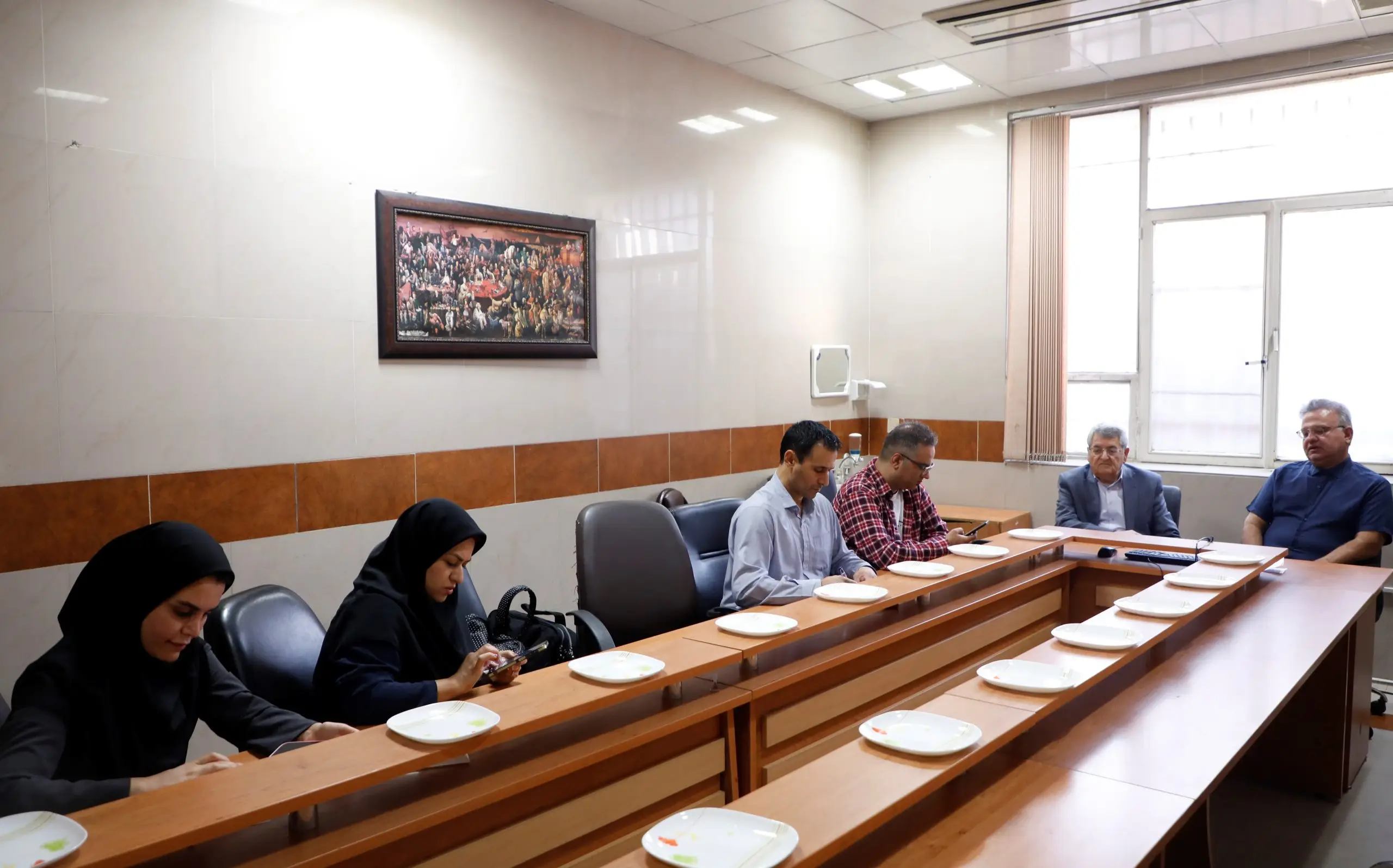 بررسی چالش های شایع در جراحی های کولورکتال و انجام عمل جراحی زنده روده بزرگ، در پانزدهمین همایش سالیانه کولورکتال در شیراز