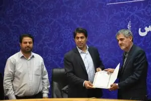 دریافت لوح تقدیر مدیرکل صمت فارس در پیشبرد اهداف «جهاد تبیین»