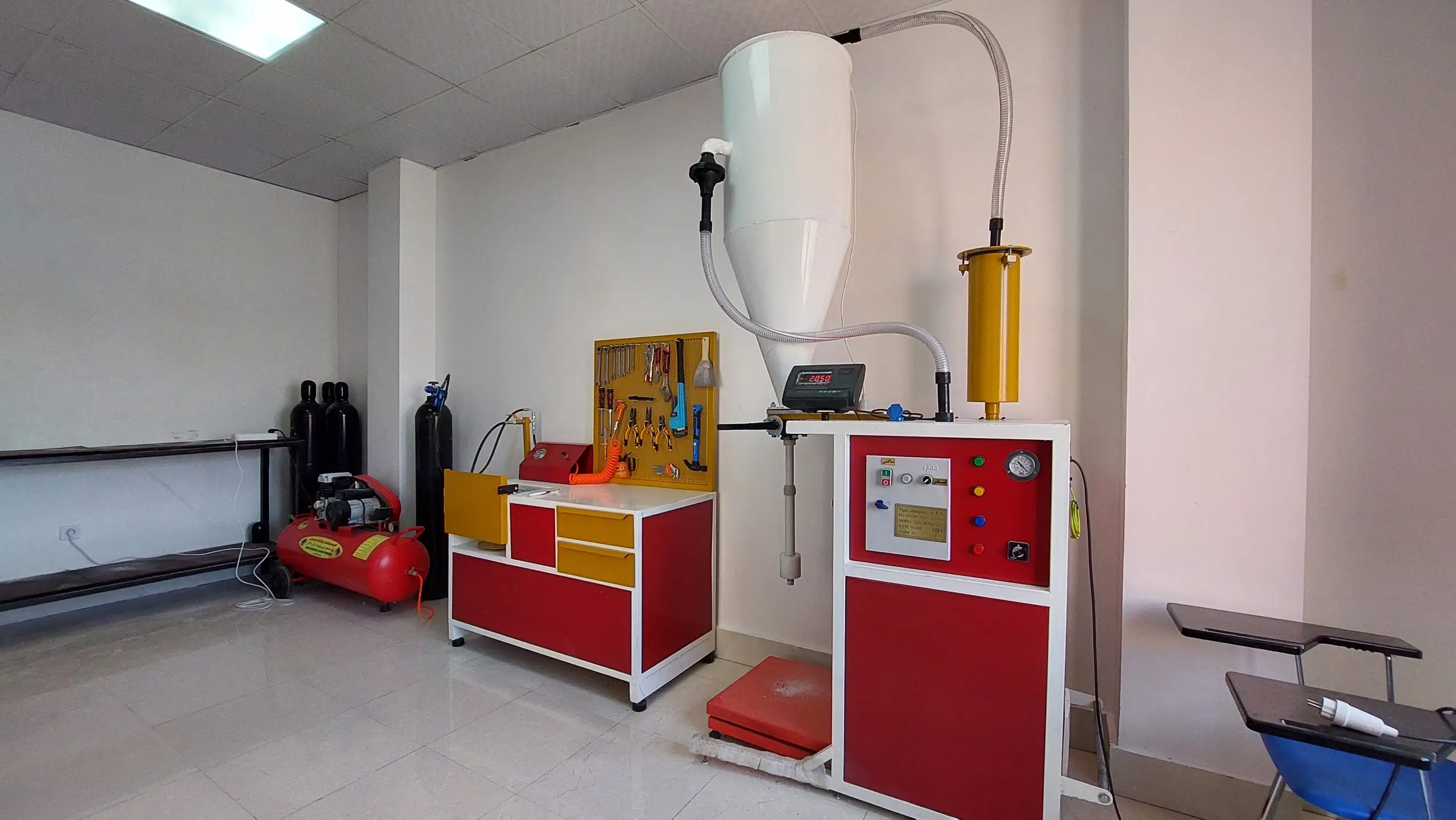 خرید دستگاه شارژ خاموش کننده های آتش نشانی توسط شهرداری و آتش نشانی صدرا