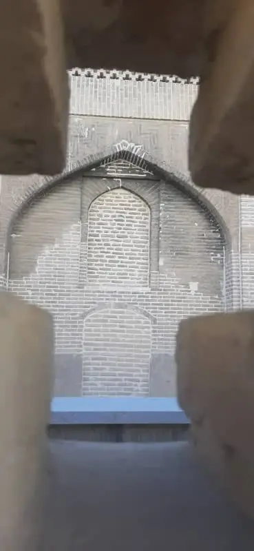 میراث فرهنگی مرمت غیراصولی شهرداری در مدرسه خان را متوقف کرد