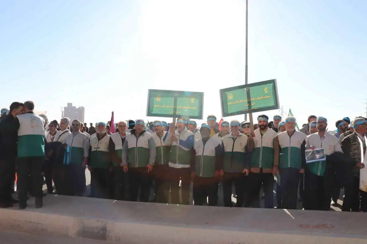 خادم یاران شیرازی پرتوان و باشکوه در رزمایش ۵۰ هزار نفری پیامبر اعظم ۱۹