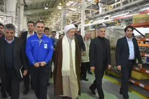 فارس قطب قالب‌سازی کشور است/ ضرورت توسعه صنعت قطعه سازی در راستای تولید خودرو