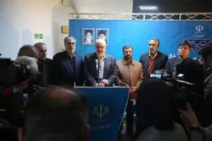 وزیر نیرو در جمع خبرنگاران استان فارس: عبور از ناترازی‌های آب و برق با مدیریت مصرف و همکاری مردم