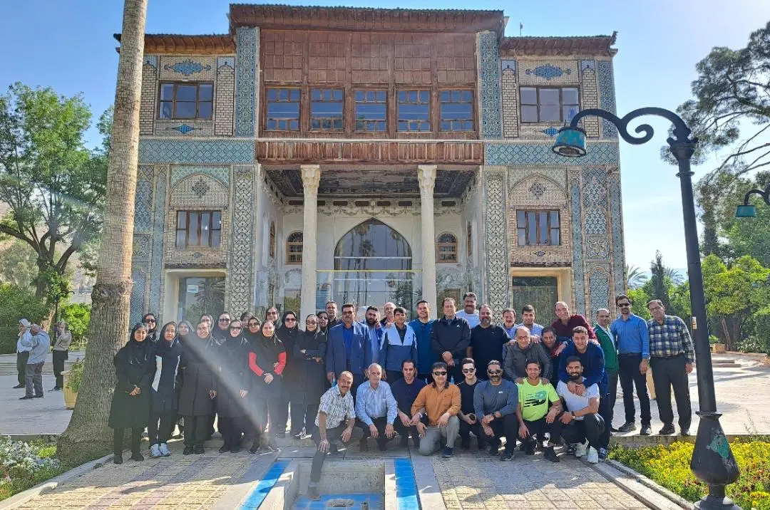 برگزاری همایش پیاده‌روی کارکنان اداره کل ورزش و جوانان فارس به مناسبت دهه کرامت