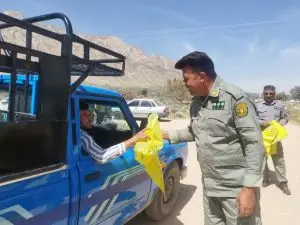 چهاردهمین سال توزیع کیسه زباله در روز طبیعت در شهرستان فسا