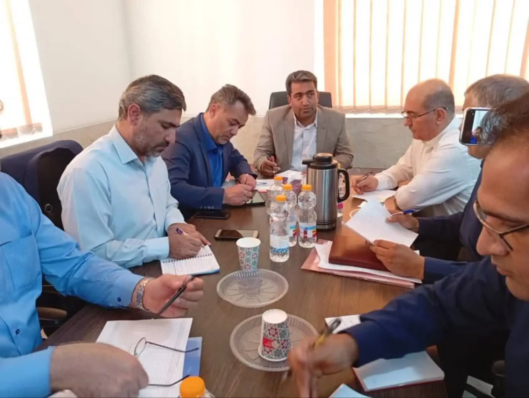 نماینده مجلس و مدیرعامل آبفا فارس بر تأمین پایدار آب شرب روستاهای محروم تأکید کردند