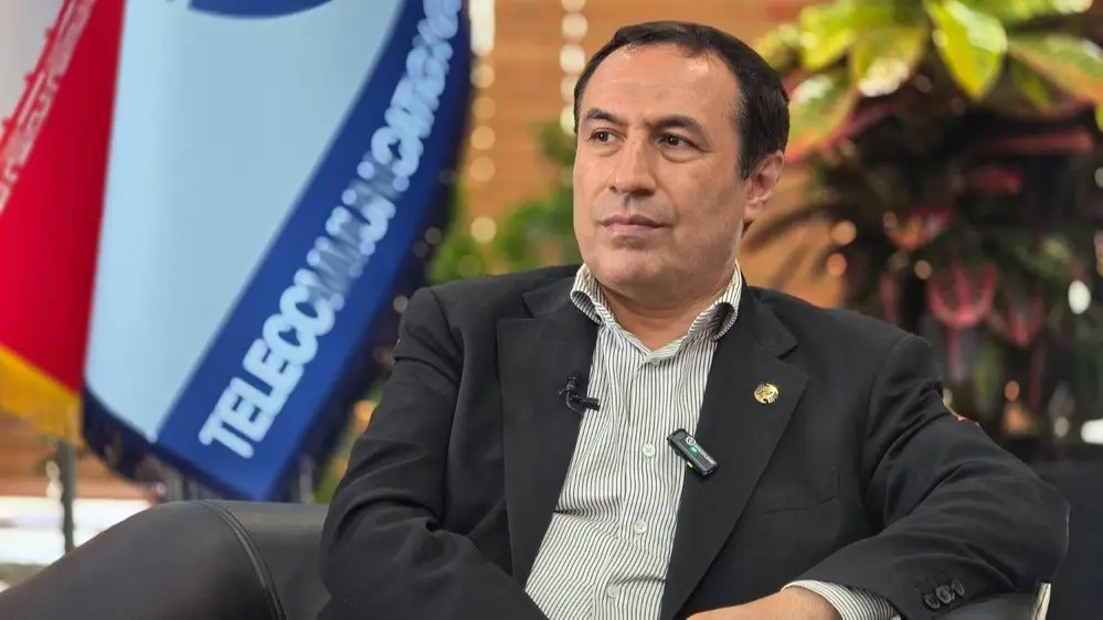 از کوچه‌ی سیم مسی تا شاهراه فیبر نوری؛ مسیر اجتناب‌ناپذیر برای ورود به عصر هوش مصنوعی