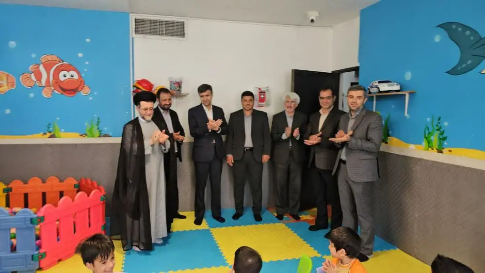 بازدید مسئولان قضایی، مدیرکل بهزیستی و شهردار صدرا از تنها شیرخوارگاه استان فارس