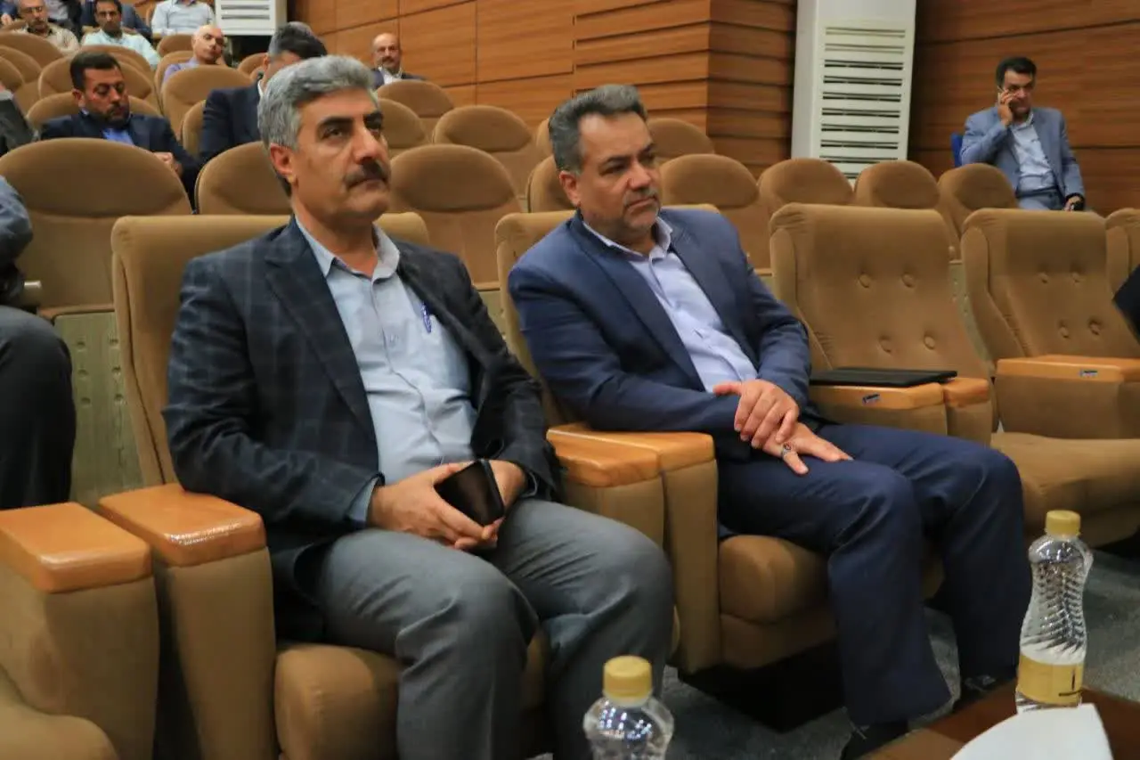 دریافت گواهینامه ایمنی آب برای ۷ شهرستان فارس؛ اختتامیه پایش محیط‌زیستی با حضور استاندار