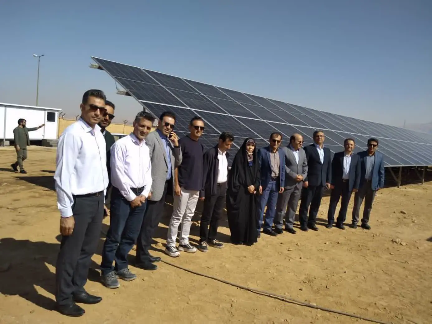 تزریق ۹ مگاوات برق خورشیدی به شبکه شیراز در هفته دولت؛ سرمایه‌گذاری ویژه وزارت نیرو برای پایداری انرژی‌های تجدیدپذیر